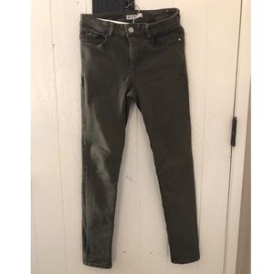 Zara basic Jeans | Olive green